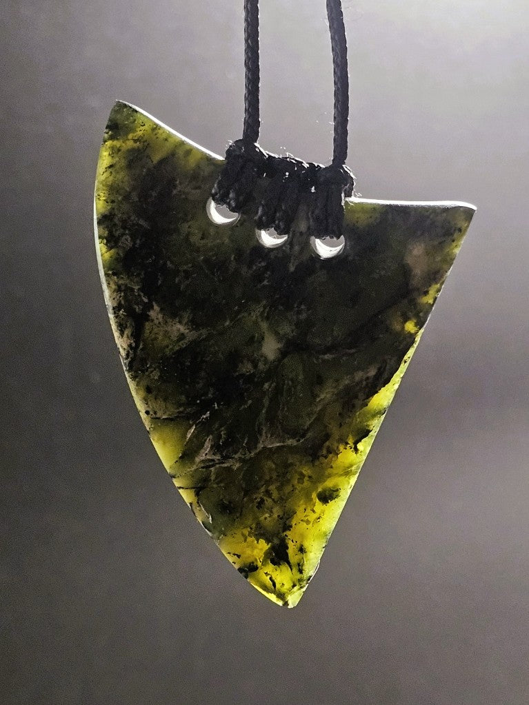 Hand Carved Pounamu Niho - Tooth