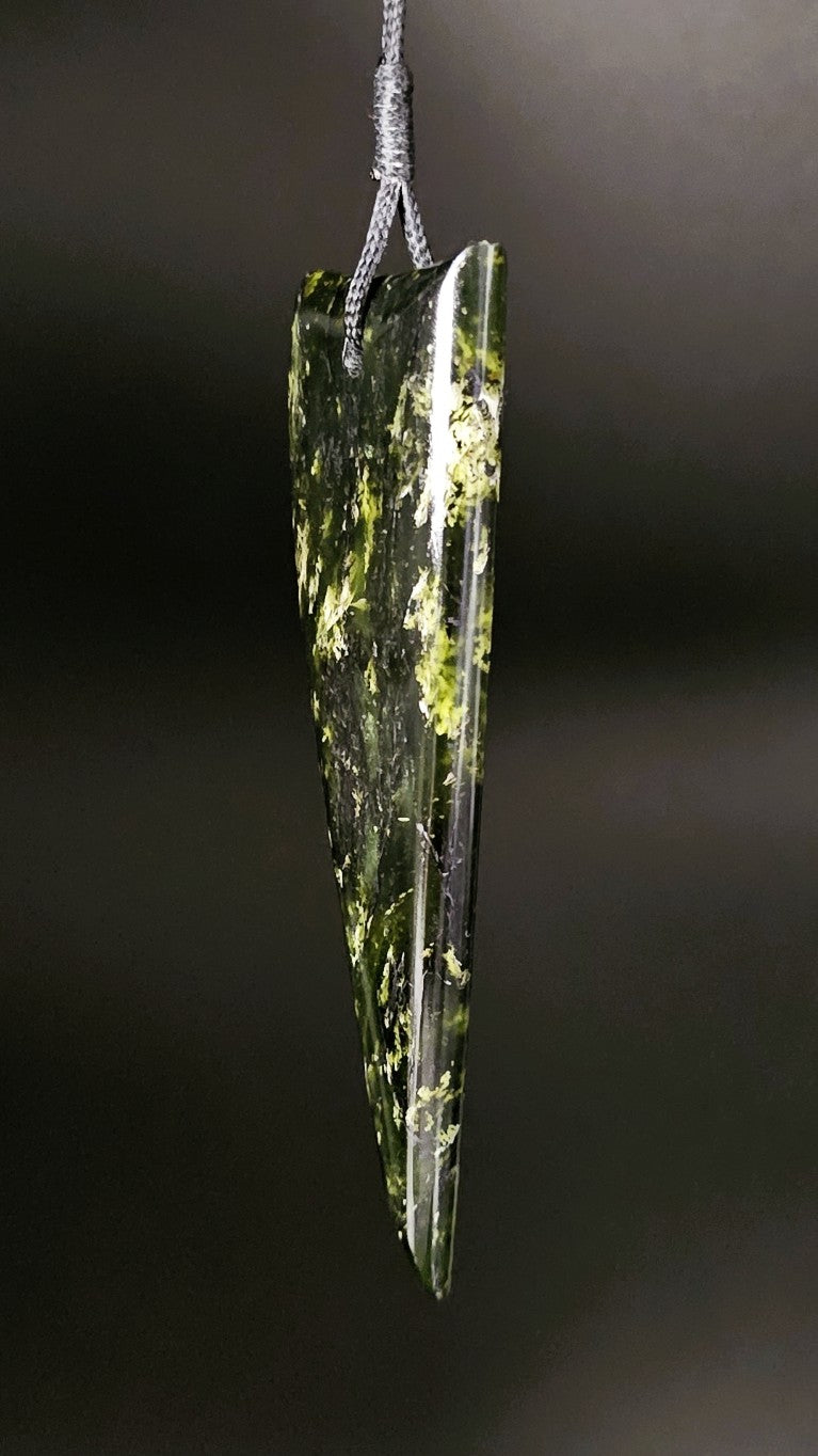 Hand Carved Pounamu Niho - Tooth