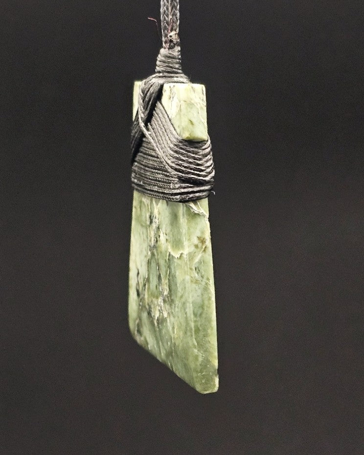 Hand Carved Pounamu Toki/Adze