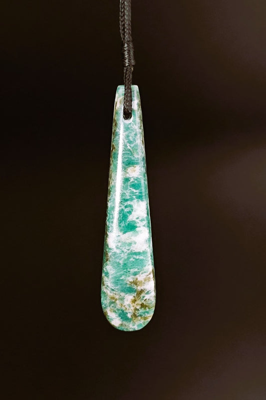 Hand Carved Aotea Stone Roimata - Tear Drop