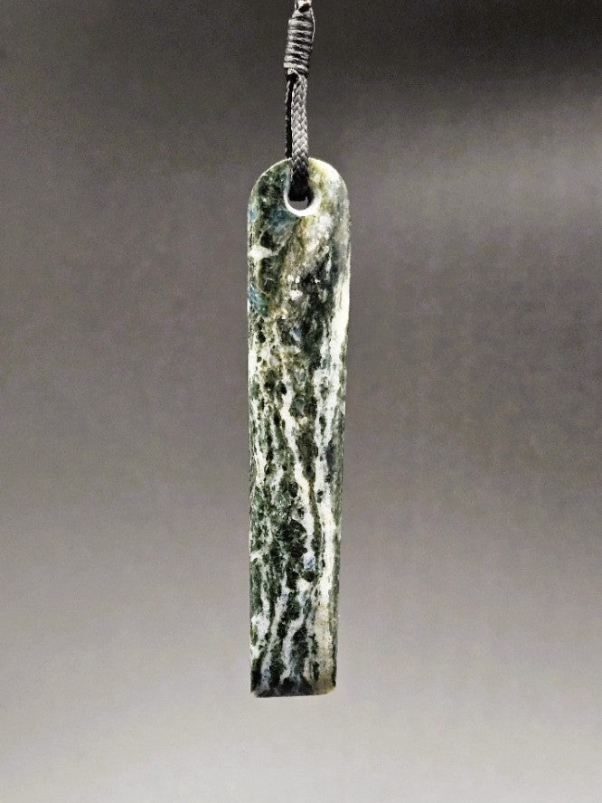 Hand Carved Aotea Stone Roimata - Tear Drop