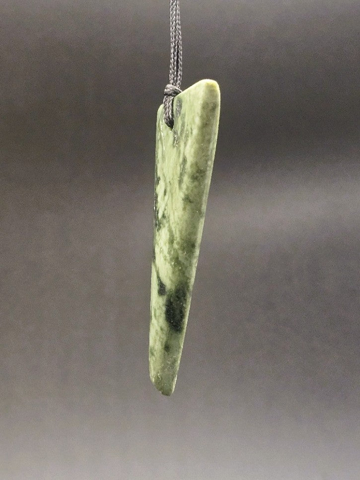 Hand Carved Pounamu Niho - Tooth