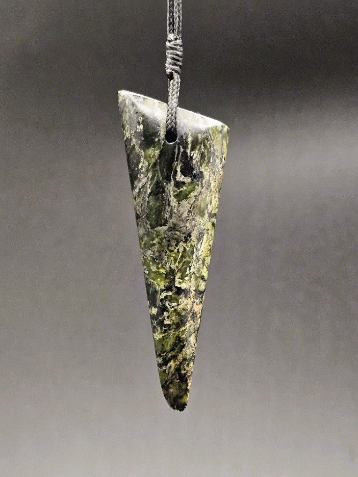 Hand Carved Pounamu Niho - Tooth