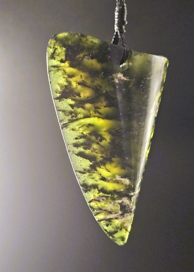Hand Carved Pounamu Niho - Tooth