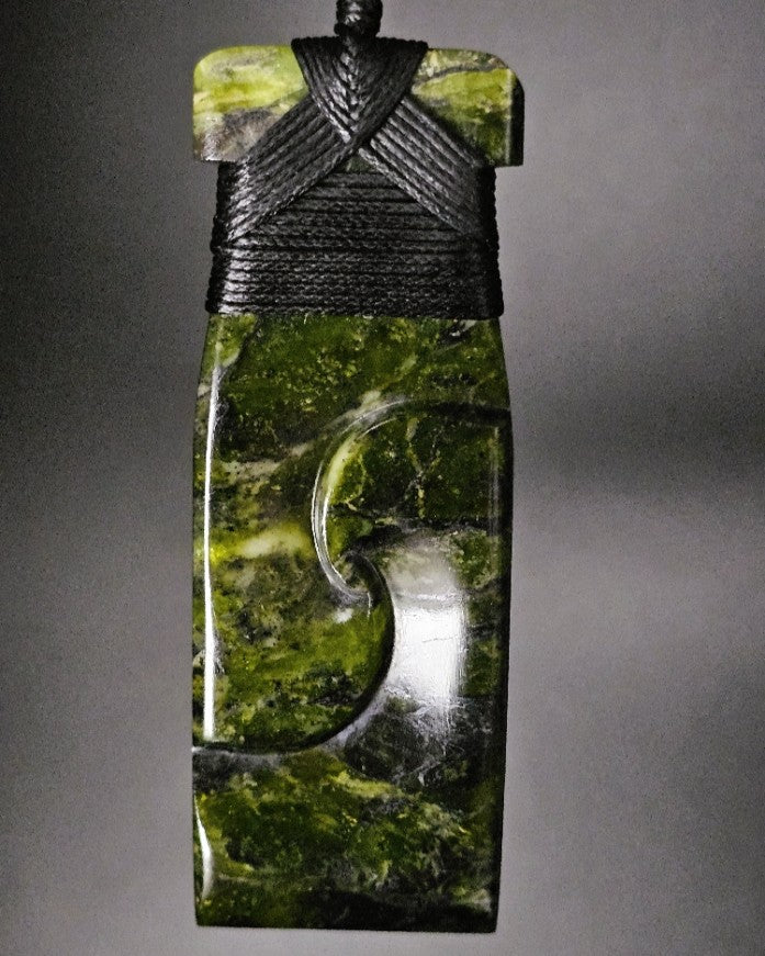 Hand Carved Pounamu Toki/Adze