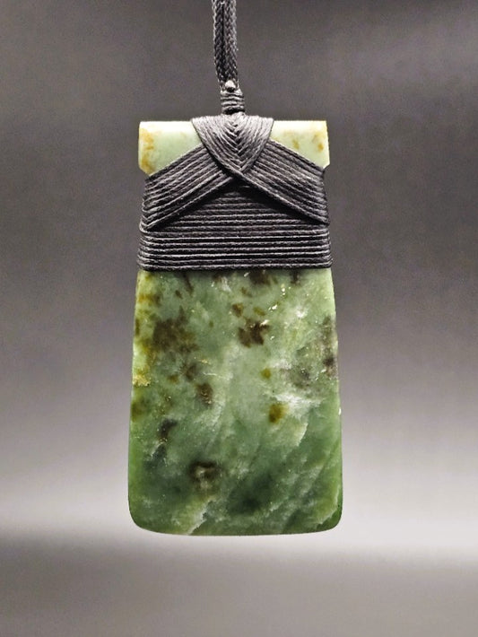 Hand Carved Pounamu Toki/Adze