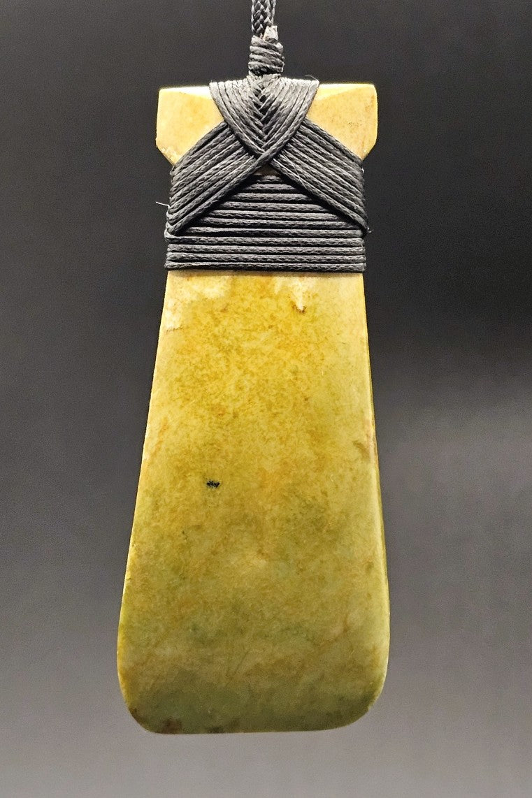 Hand Carved Pounamu Toki/Adze