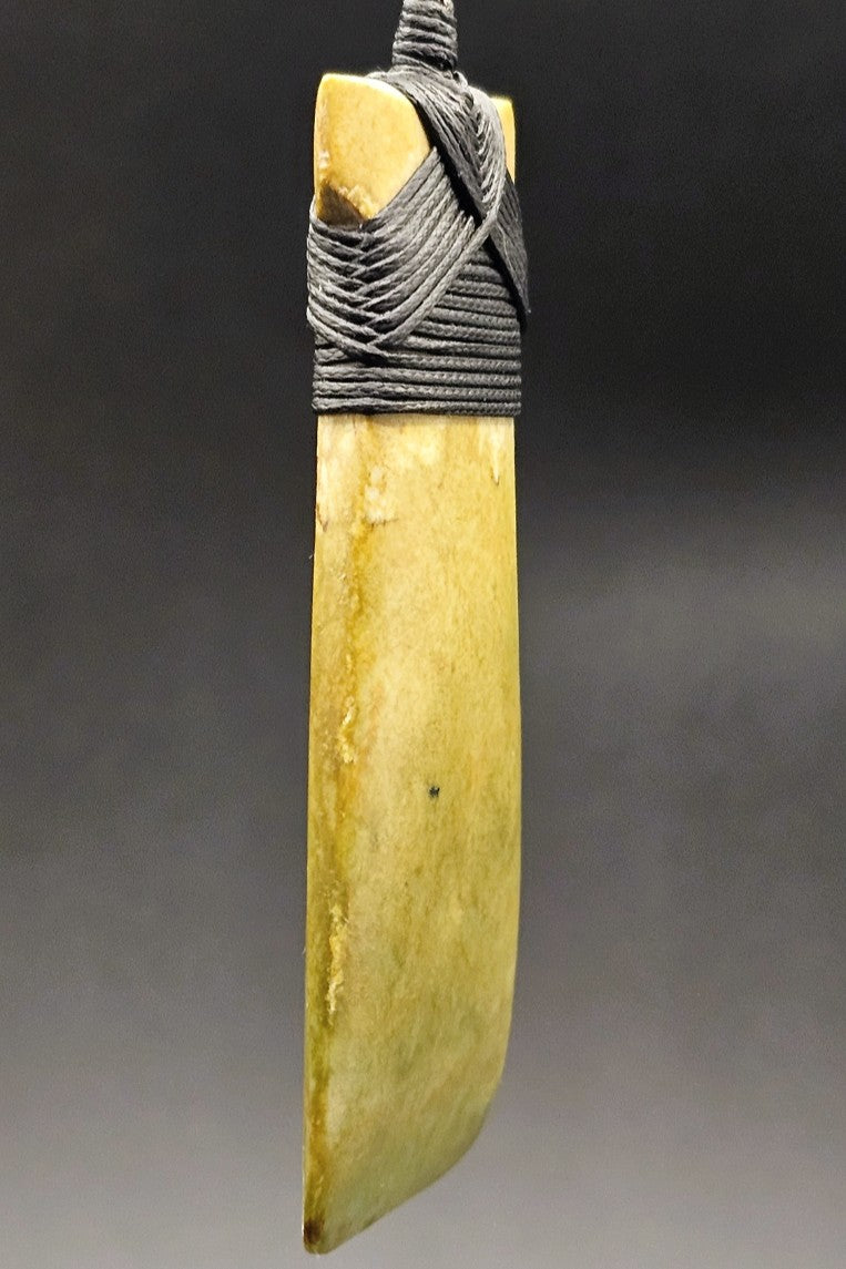 Hand Carved Pounamu Toki/Adze