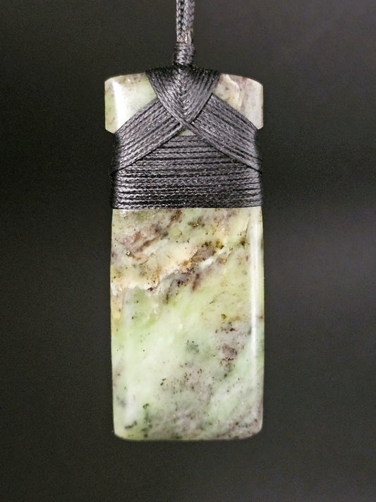 Hand Carved Pounamu Toki/Adze