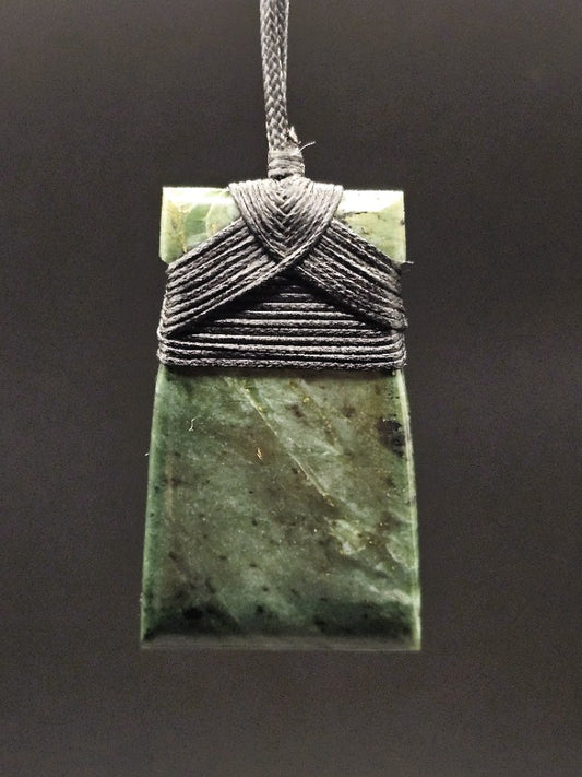 Hand Carved Pounamu Toki/Adze
