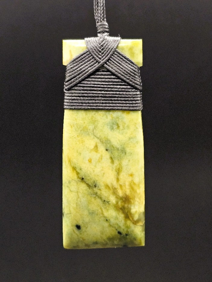 Hand Carved Pounamu Toki/Adze